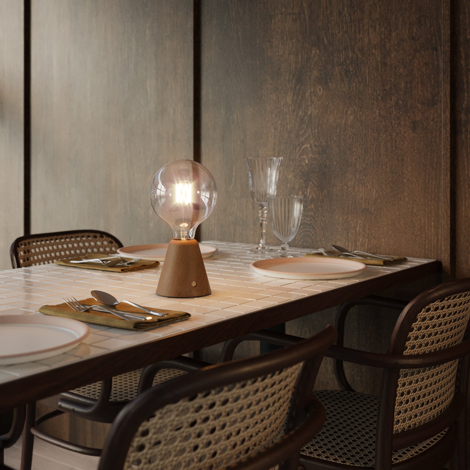 CABLESS01 LED Portable Lamp G125 Light Bulb Set Black