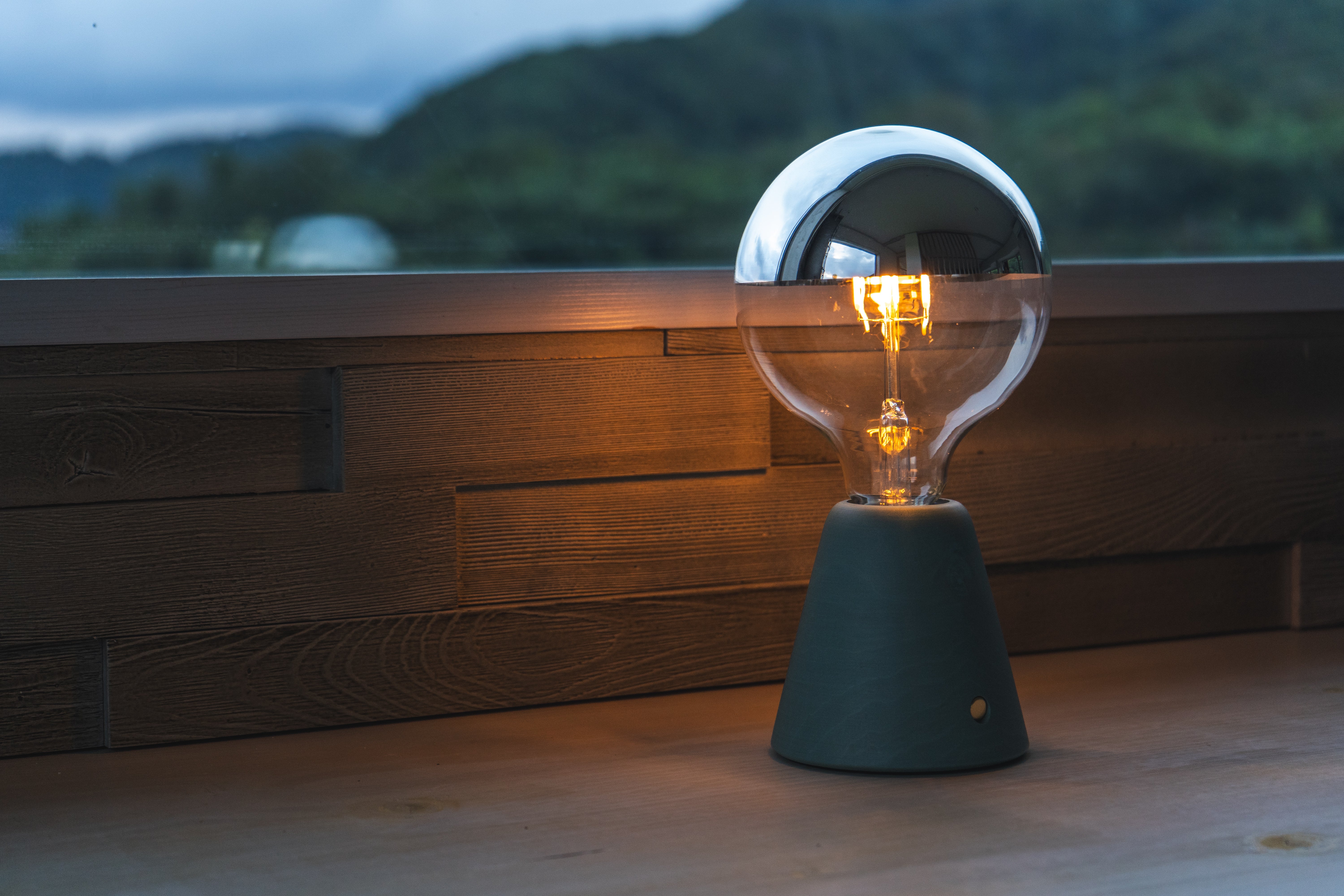 CABLESS01 LED Portable Lamp G125 Half Sphere Globe Light Bulb Set Neutral