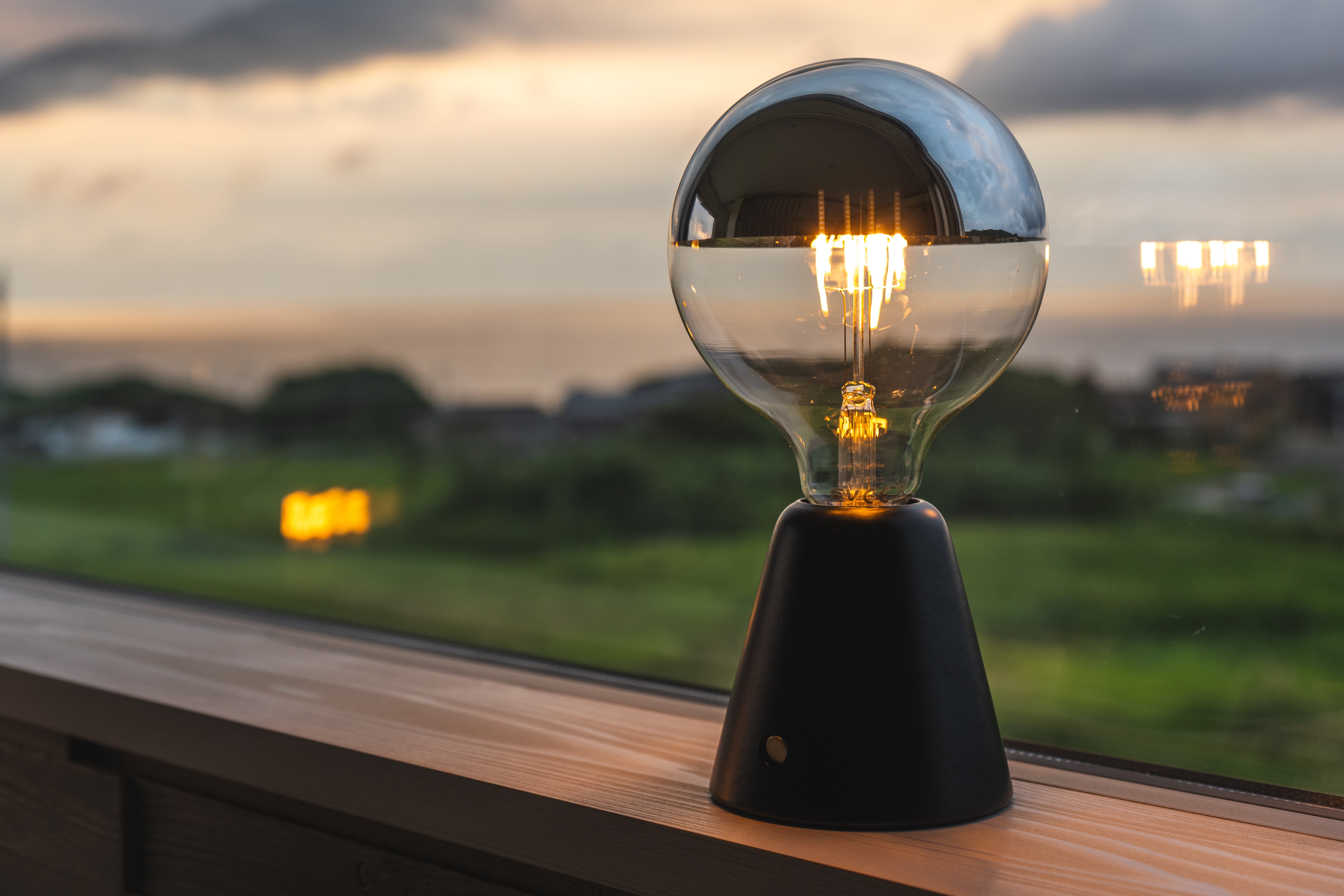 CABLESS01 LED Portable Lamp G125 Half Sphere Globe Light Bulb Set Neutral